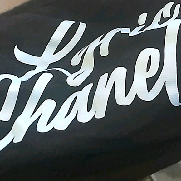 Mask - Picture 1 of 1